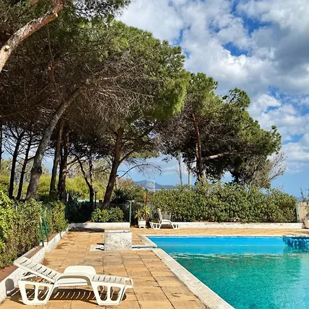 Villa S'oru E Mari Boutique House