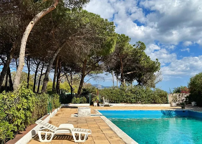 Villa S'oru E Mari Boutique House